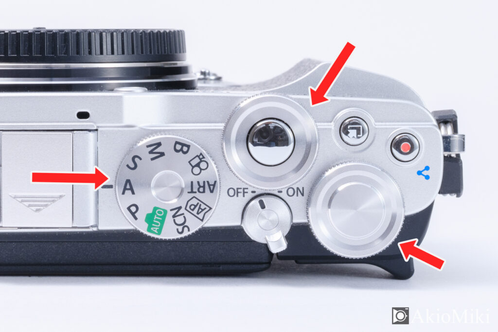 OLYMPUS PEN E-P7