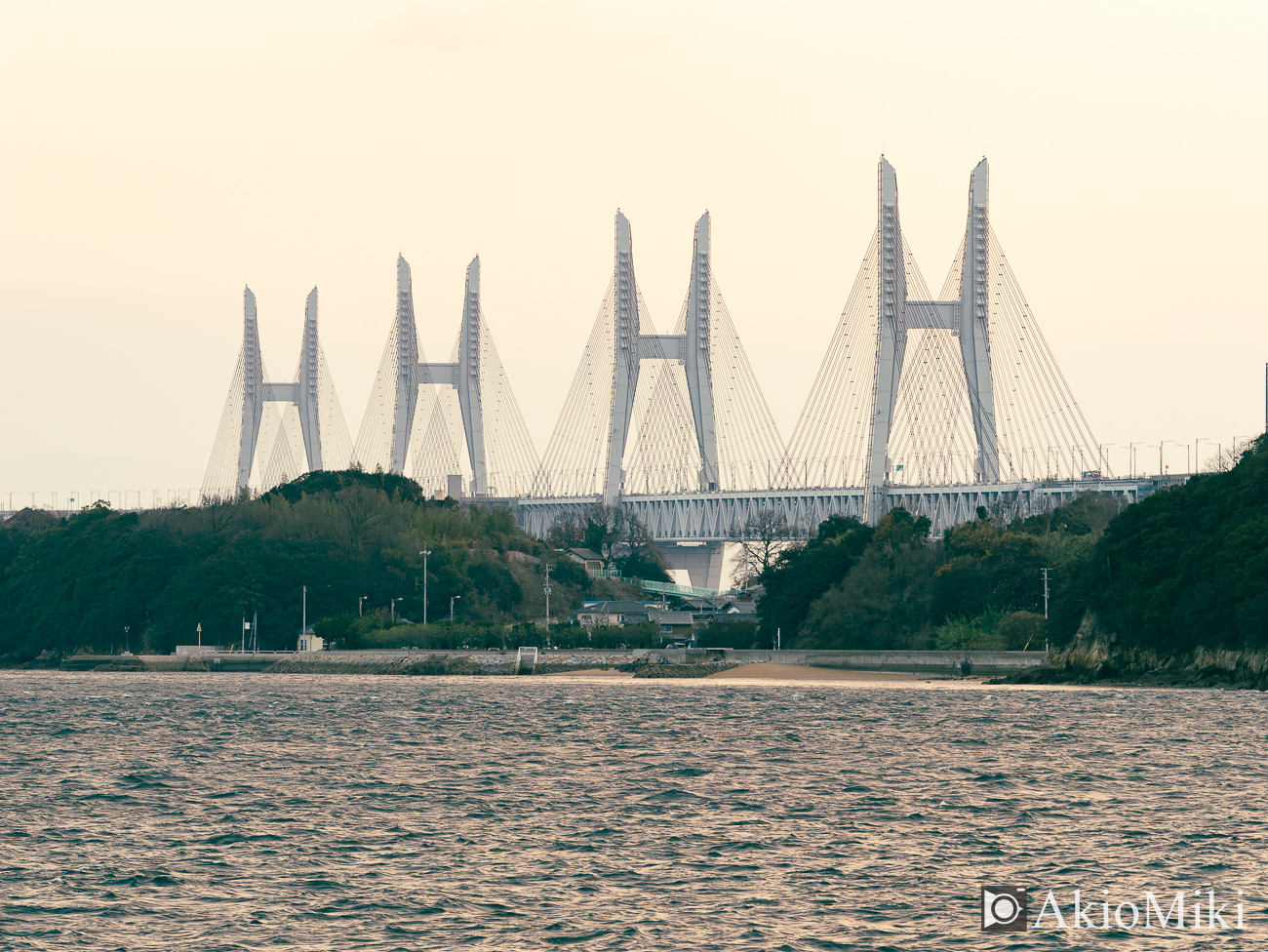 田土浦公園　瀬戸大橋