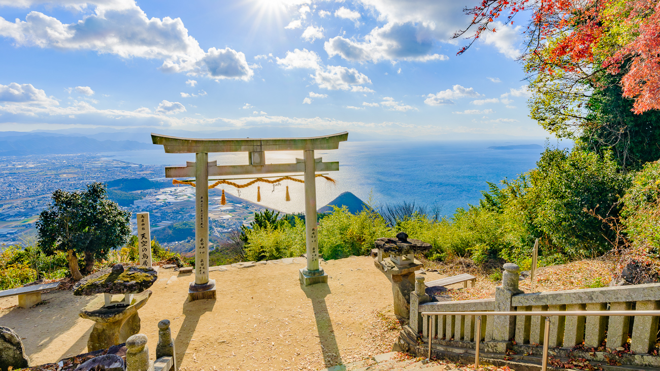 香川県の高屋神社