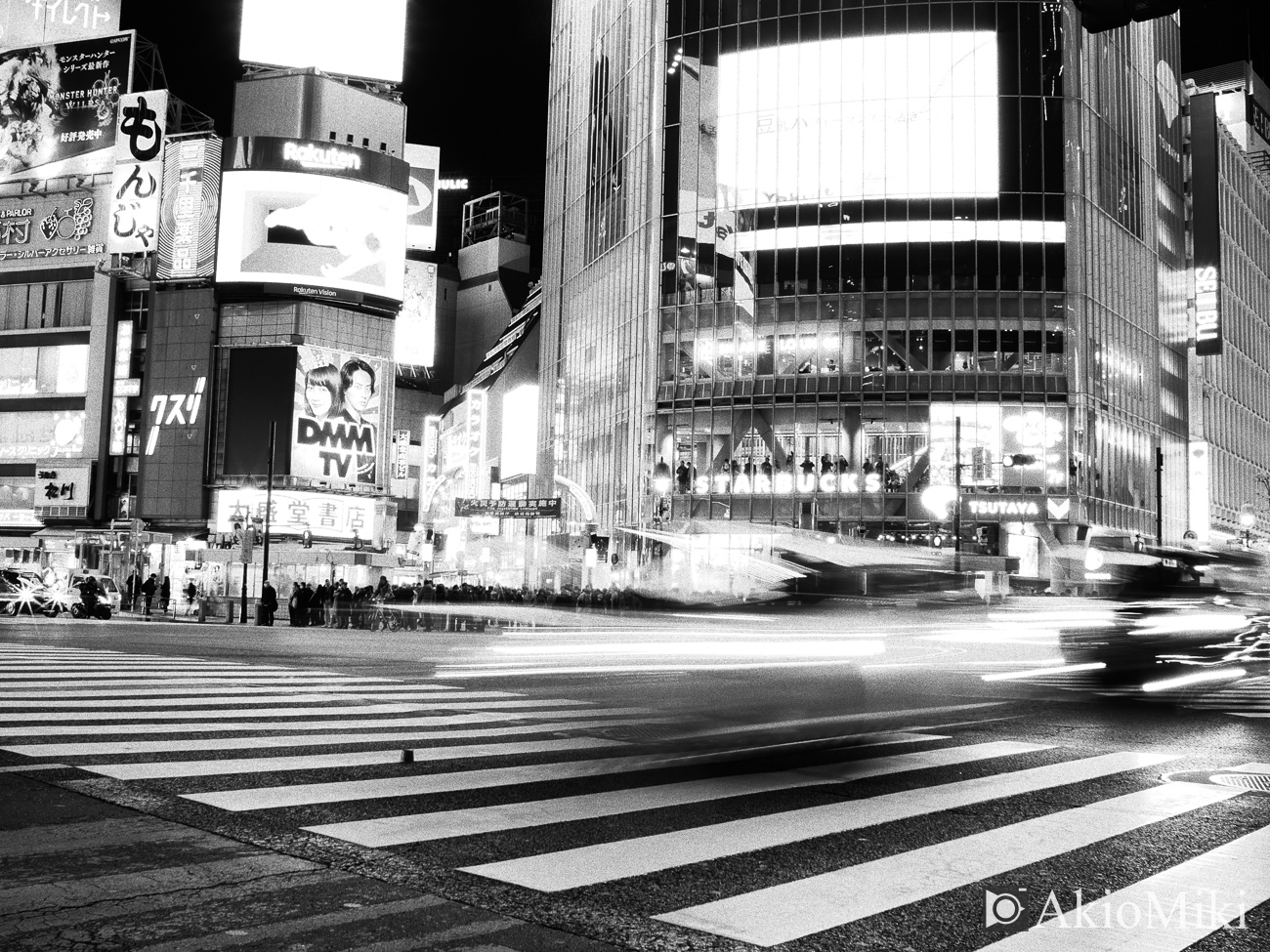 OM-3 モノクローム 渋谷