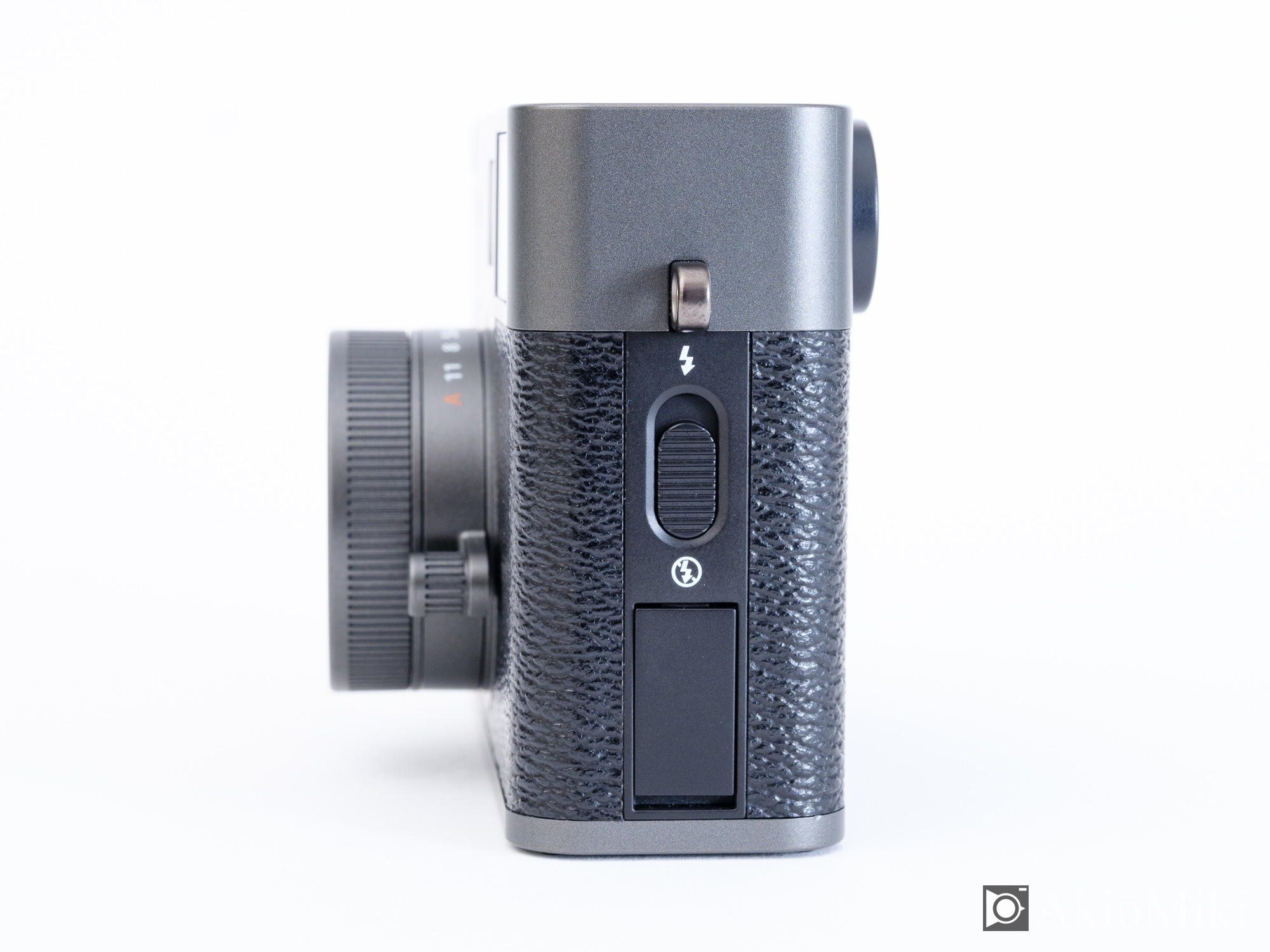 FUJIFILM X half