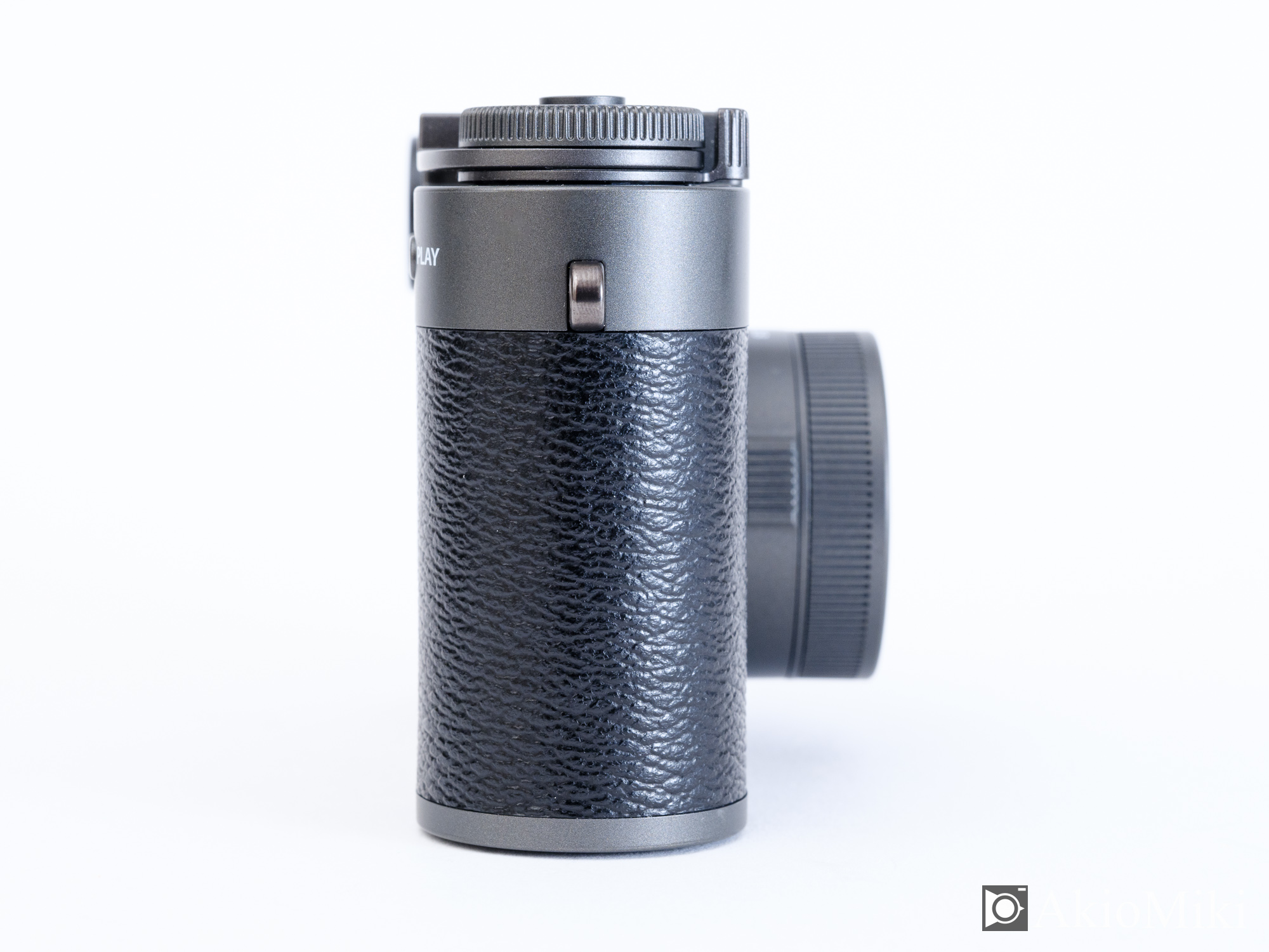 FUJIFILM X half