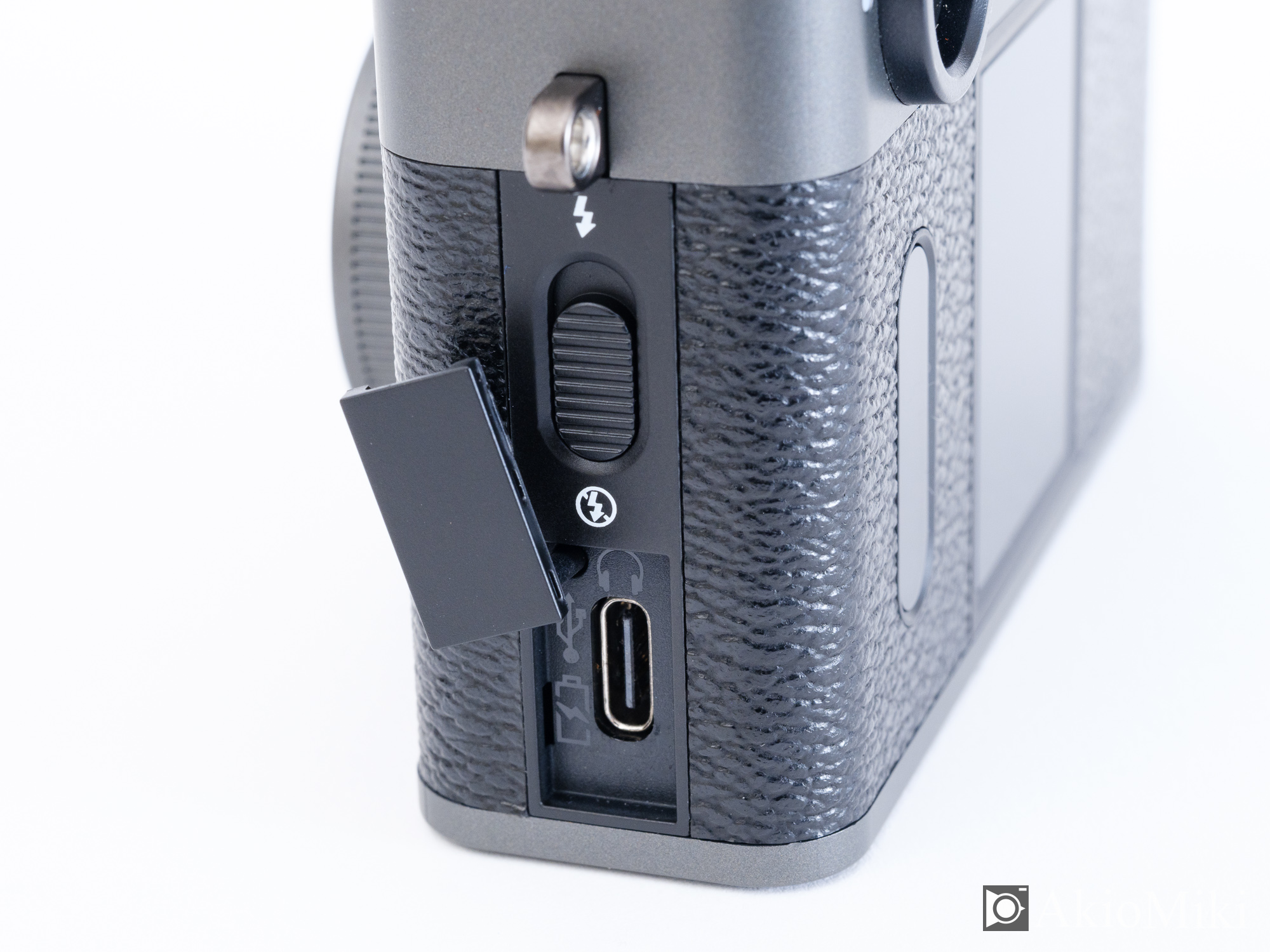 FUJIFILM X half