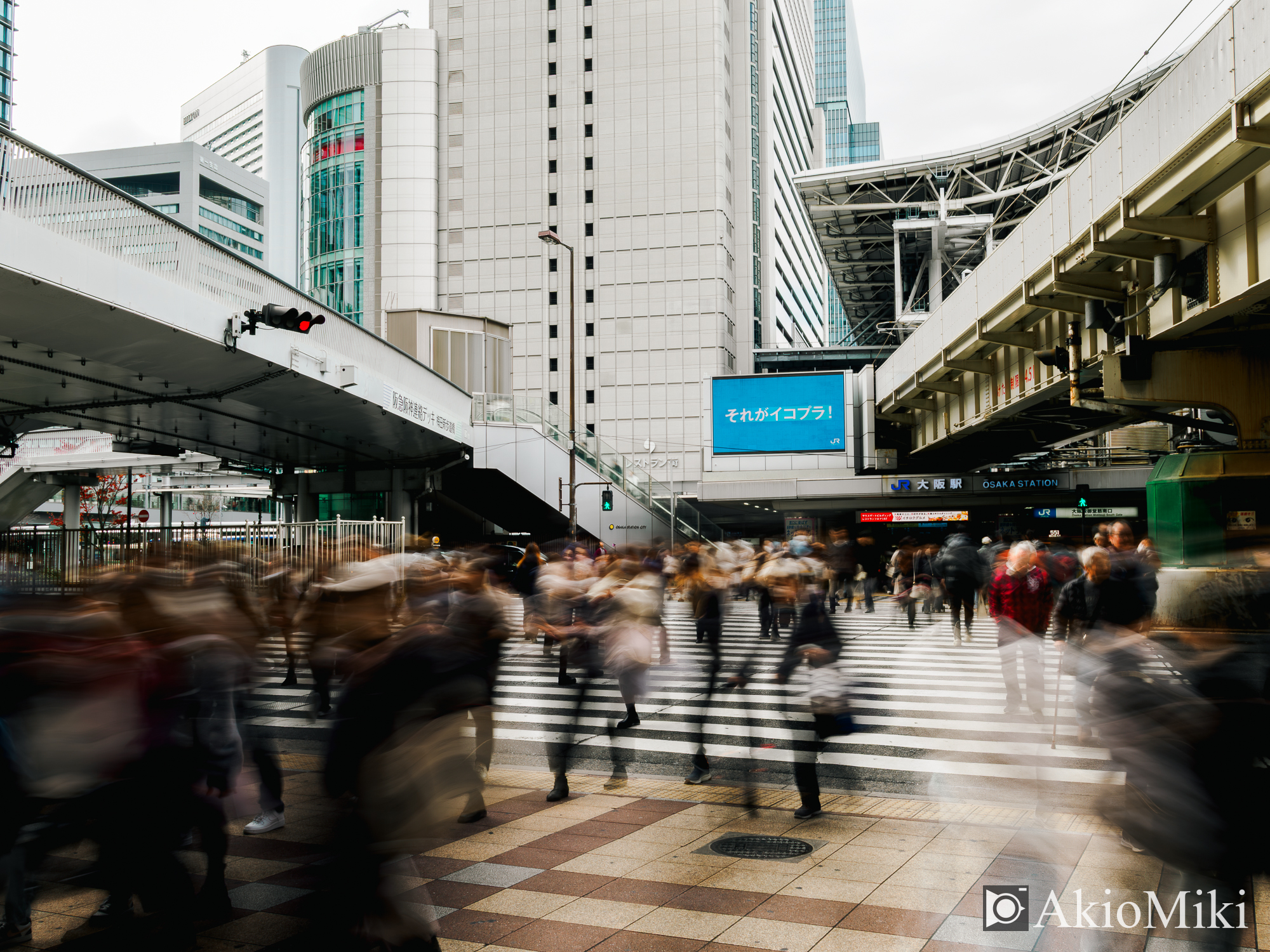 OM SYSTEM OM-3 ライブND 大阪スナップ