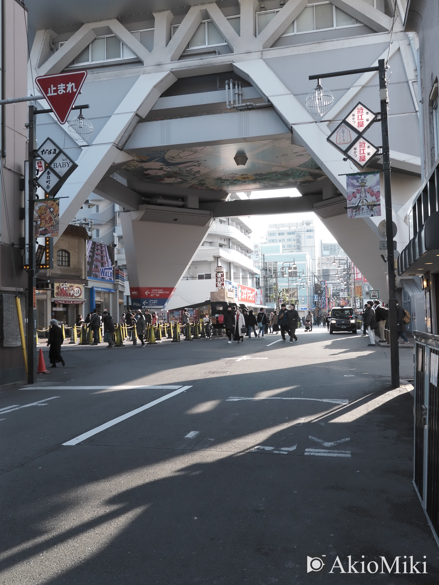 X half エテルナ 大阪